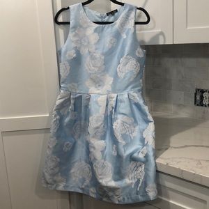 ⭐️ Blue and White Floral Tea Dress, Medium